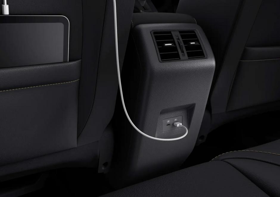 OUTLANDER SPORT